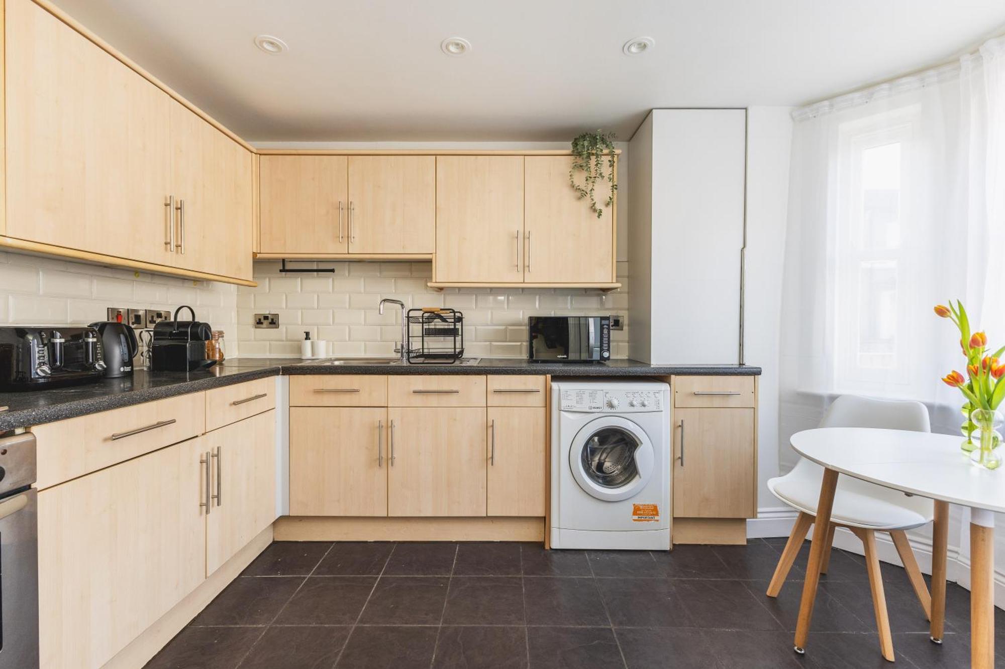 Arte Stays Serviced Houses Stratford - 3 Bedrooms 2 Bathrooms Houses London, Stratford, Maryland, Free Parking, Garden, Weekly Or Monthly Stays - Up To 8 Guests Extérieur photo
