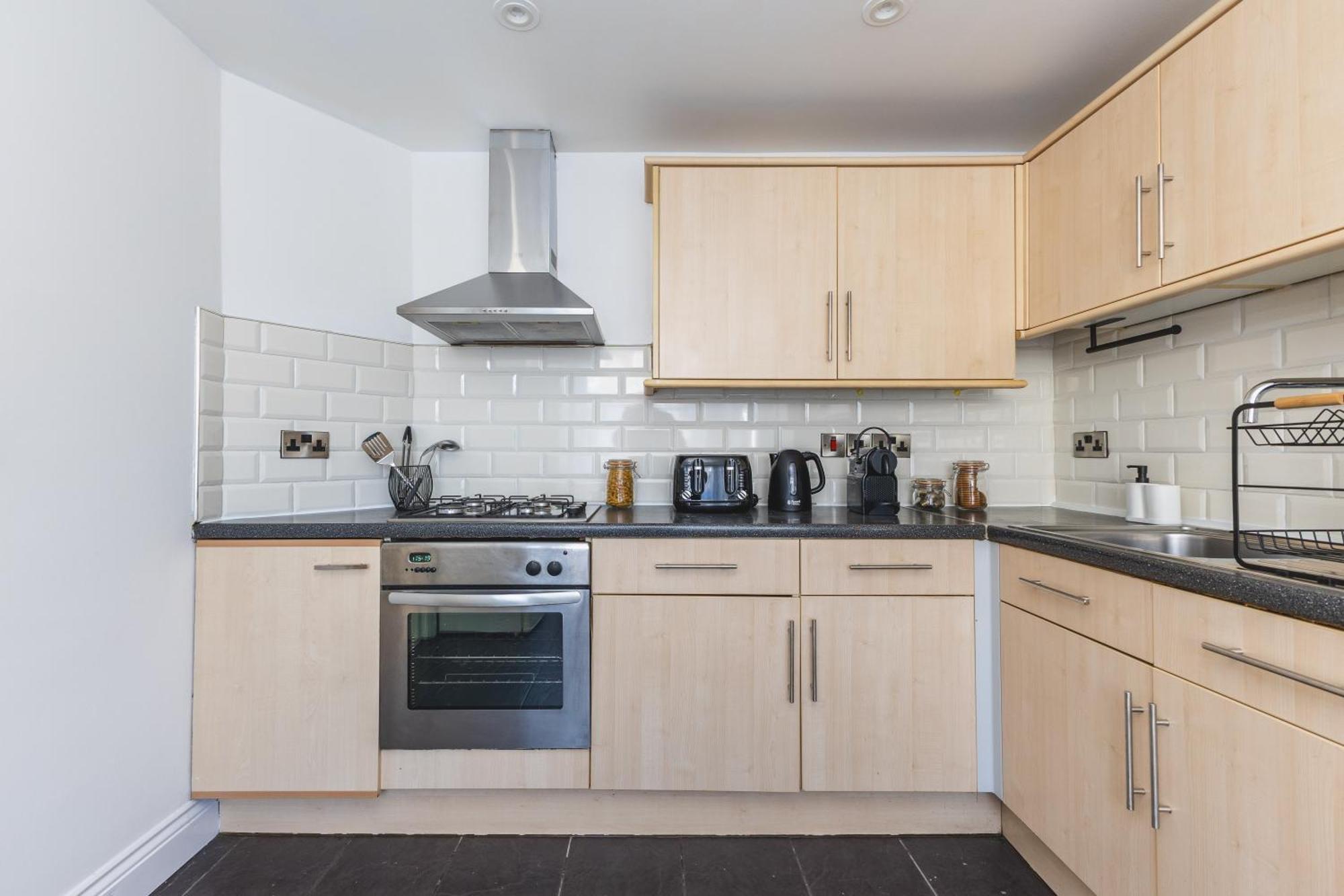 Arte Stays Serviced Houses Stratford - 3 Bedrooms 2 Bathrooms Houses London, Stratford, Maryland, Free Parking, Garden, Weekly Or Monthly Stays - Up To 8 Guests Extérieur photo