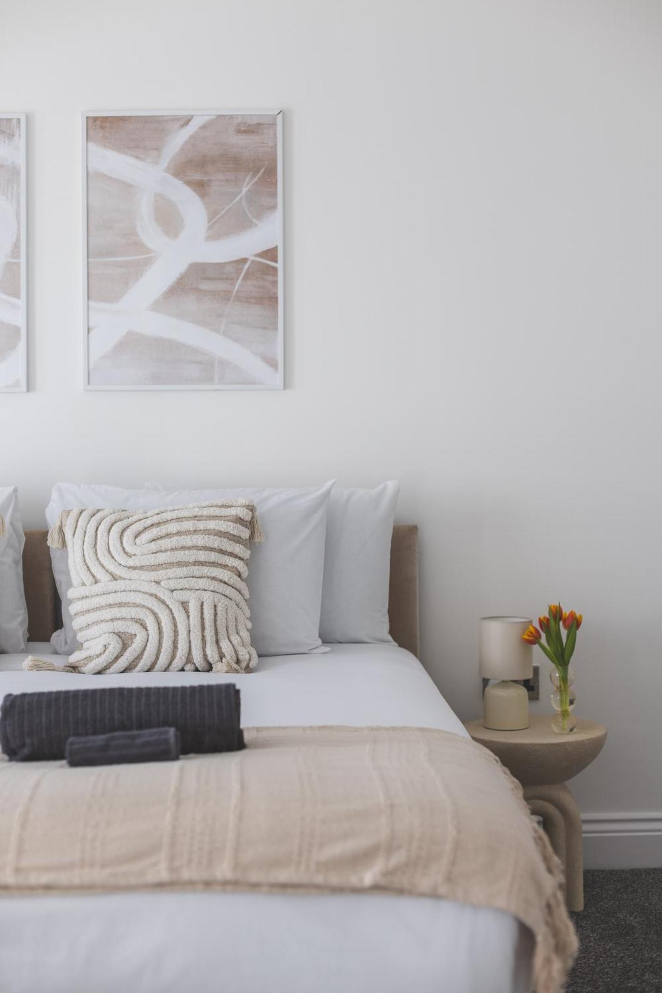 Arte Stays Serviced Houses Stratford - 3 Bedrooms 2 Bathrooms Houses London, Stratford, Maryland, Free Parking, Garden, Weekly Or Monthly Stays - Up To 8 Guests Extérieur photo