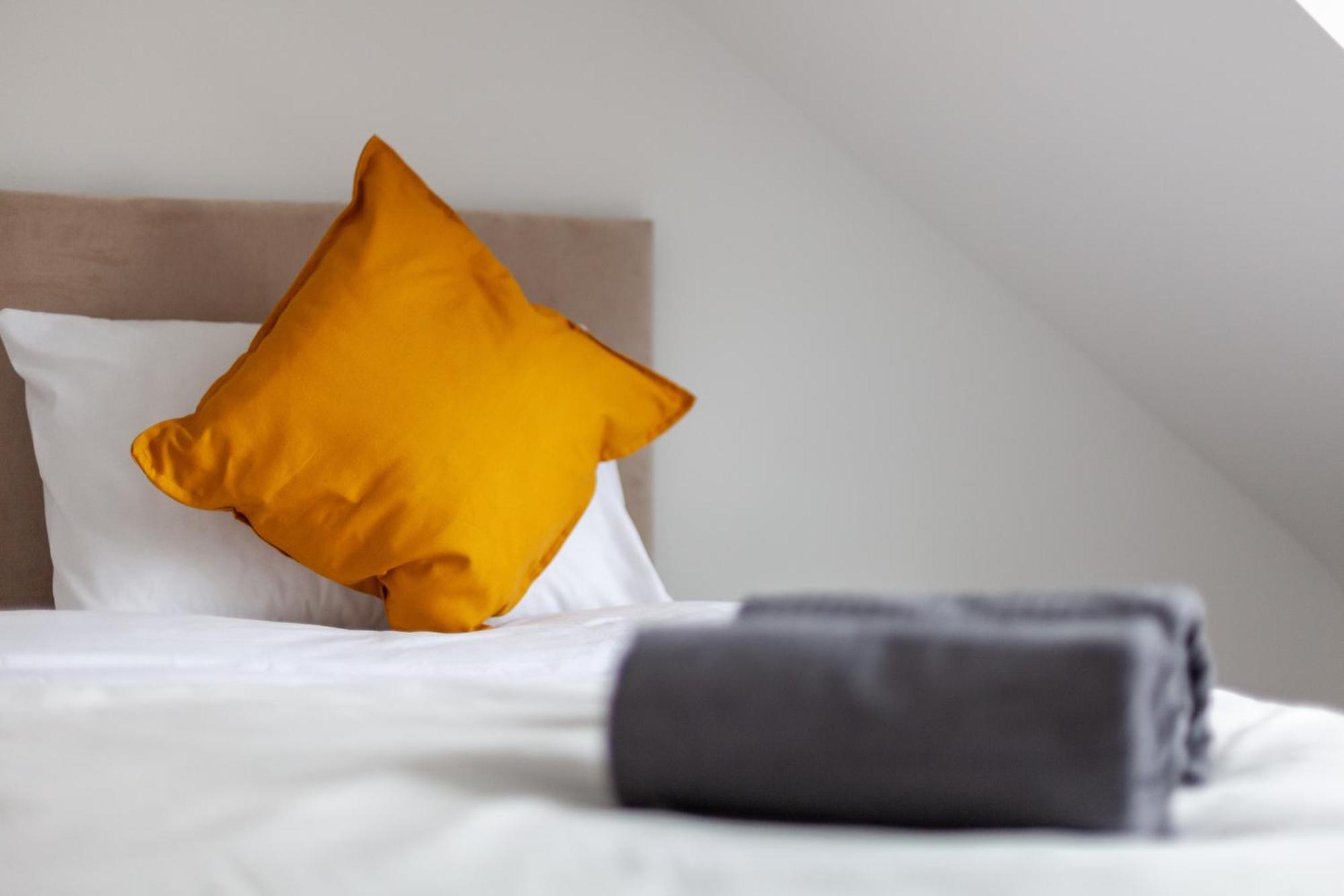 Arte Stays Serviced Houses Stratford - 3 Bedrooms 2 Bathrooms Houses London, Stratford, Maryland, Free Parking, Garden, Weekly Or Monthly Stays - Up To 8 Guests Extérieur photo